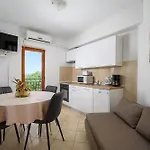 Family-friendly With Swimming Pool Drenje - - 22999 ラビン